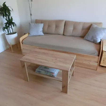 Apartment Einliegerwohnung In Stromberg-schindeldorf